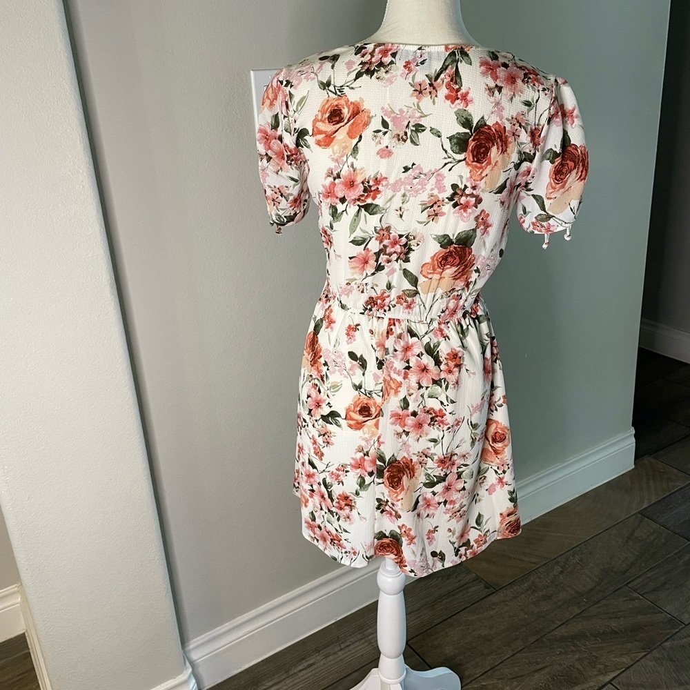 Floral Dress - Picture 3 of 4